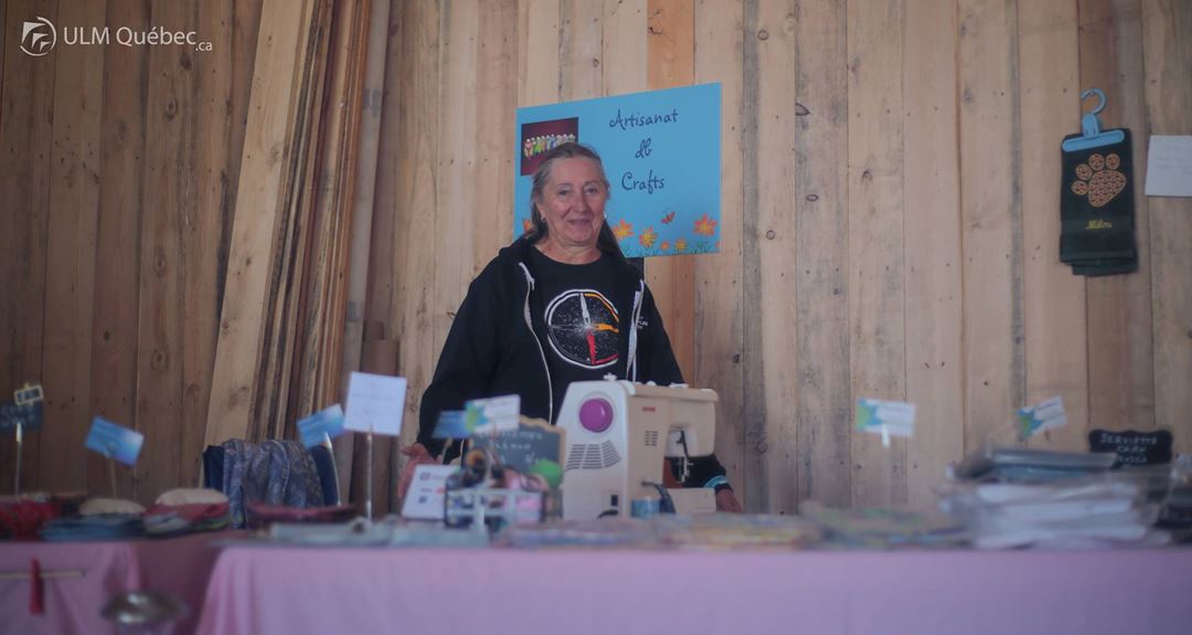Kiosque d'artisanat au Festival ULM Québec